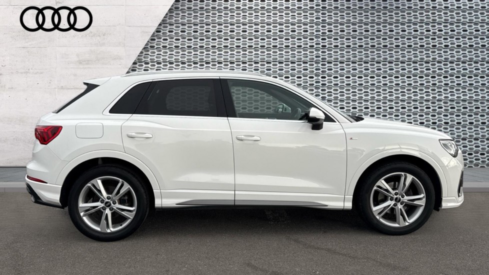 Used Audi Q3 2021 for sale - 76609737: Photo 4