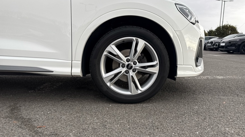 Used Audi Q3 2021 for sale - 76609737: Photo 5