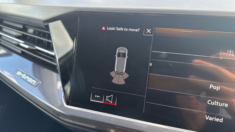 Used Audi Q4 e-tron 2021 for sale - 76180152: Photo 39