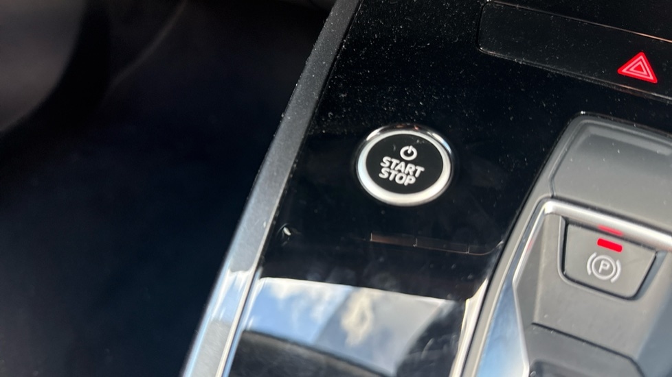 Used Audi Q4 e-tron 2021 for sale - 76180152: Photo 43