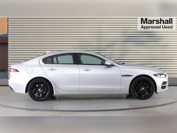 Used Jaguar XE 2020 for sale - 76575278: Photo