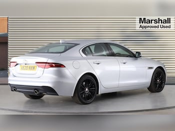 Used Jaguar XE 2020 for sale - 76575278: Photo