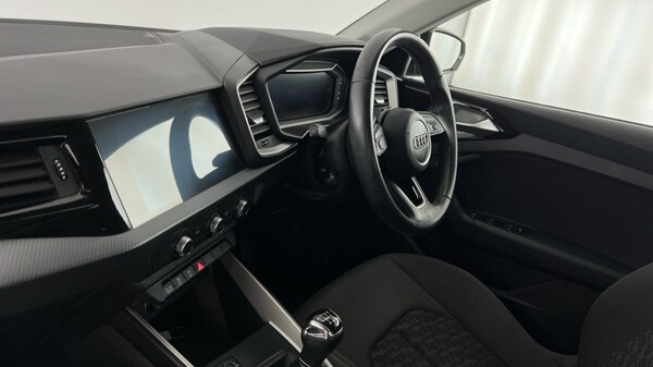 Used Audi A1 2019 for sale - 76130726: Photo 2