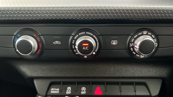 Used Audi A1 2019 for sale - 76130726: Photo 43