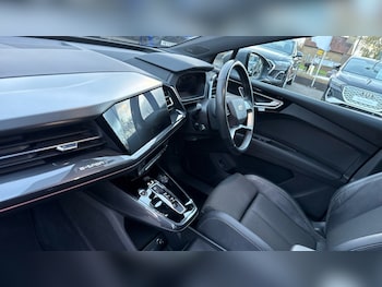 Used Audi Q4 e-tron 2022 for sale - 76580199: Photo