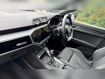 Used Audi Q3 2024 for sale - 75660229: Photo