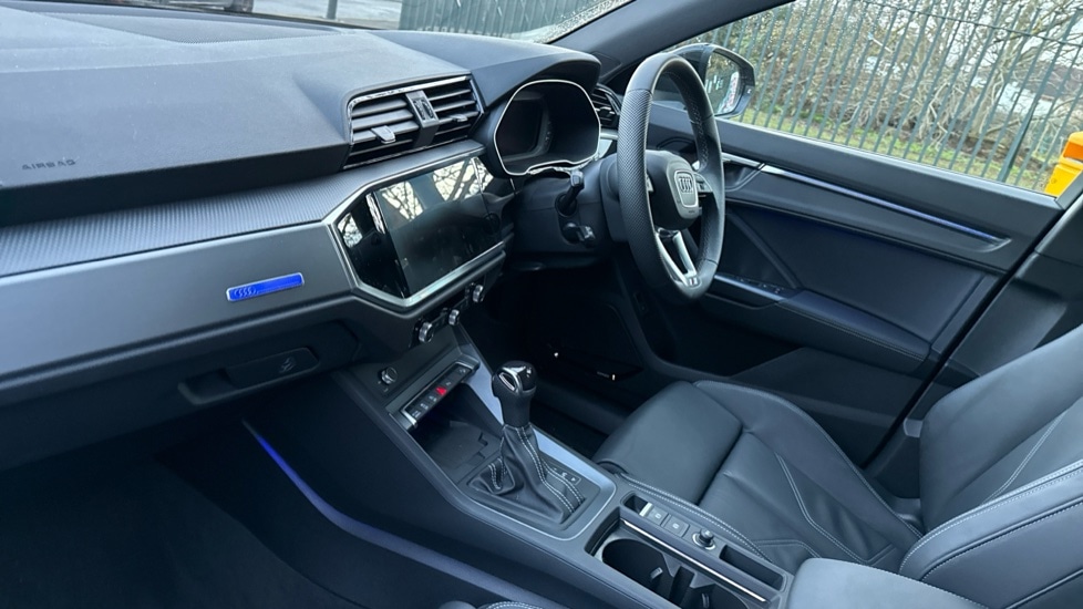 Used Audi Q3 2025 for sale - 77031356: Photo 2