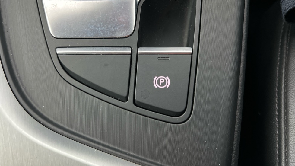 Used Audi A4 2017 for sale - 75874259: Photo 39