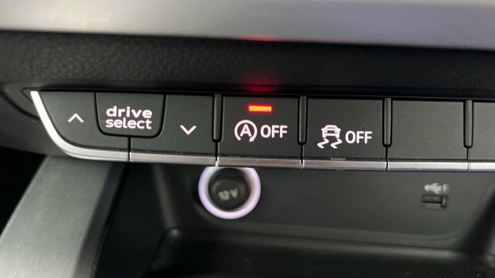 Used Audi A4 2017 for sale - 75874259: Photo 42