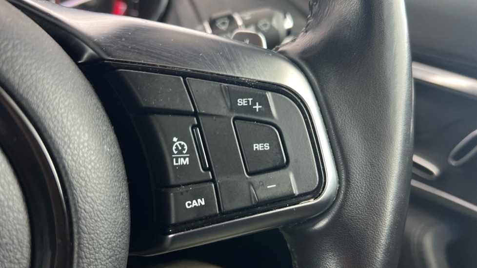 Used Jaguar F-Type 2019 for sale - 76420301: Photo 22