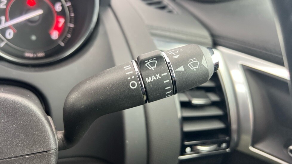 Used Jaguar F-Type 2019 for sale - 76420301: Photo 24