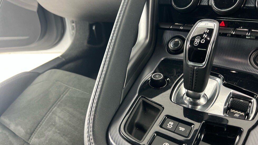 Used Jaguar F-Type 2019 for sale - 76420301: Photo 29