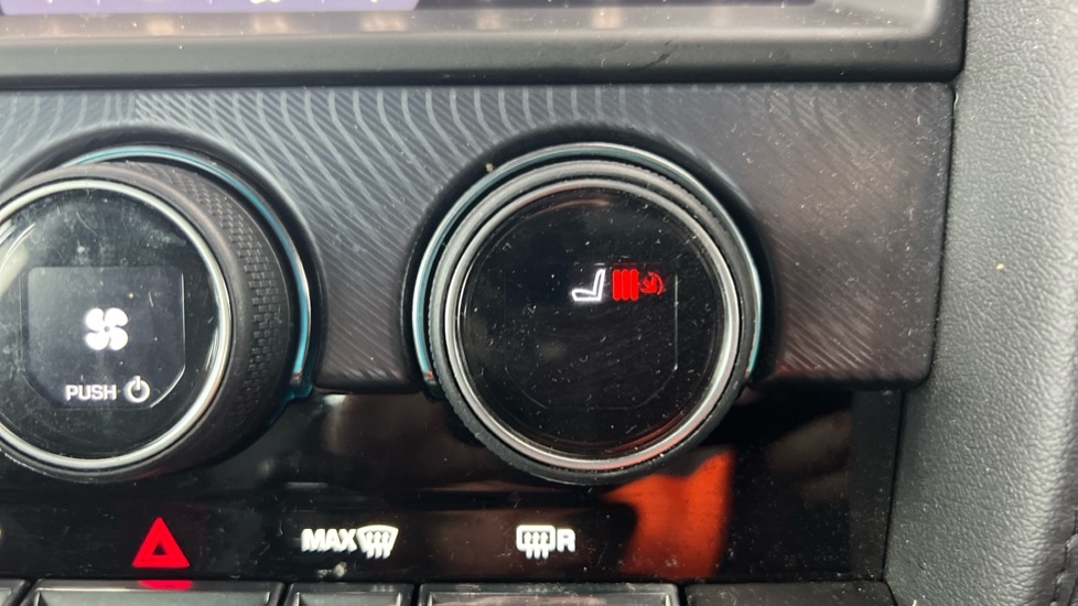 Used Jaguar F-Type 2019 for sale - 76420301: Photo 32