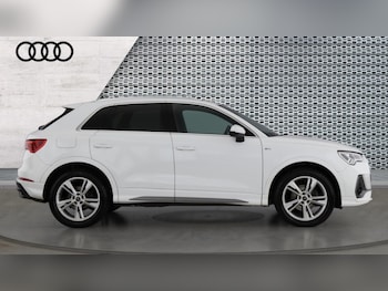 Used Audi Q3 2023 for sale - 76124380: Photo