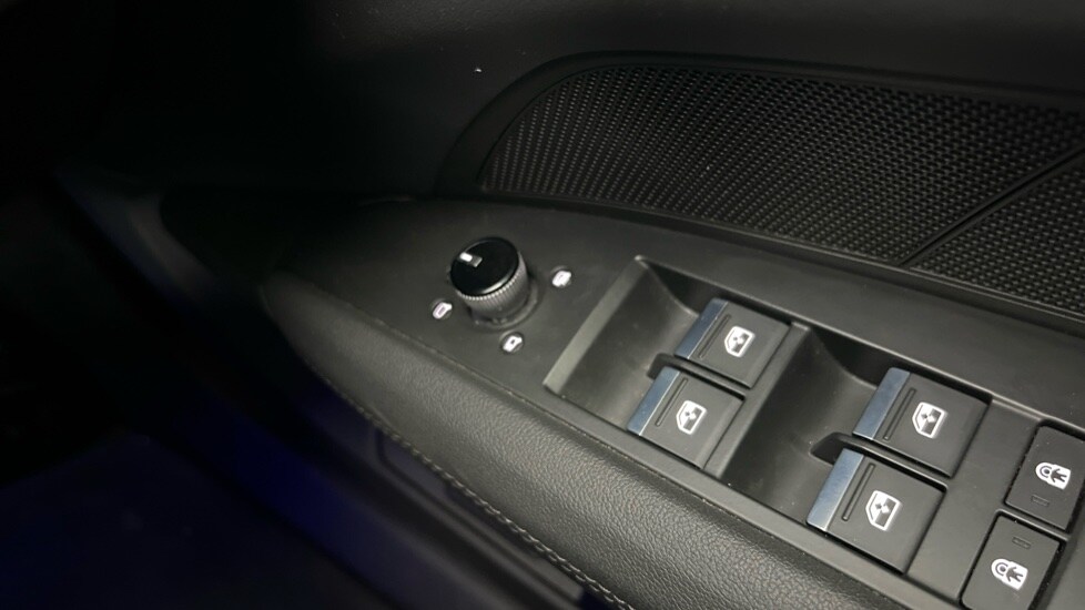 Used Audi e-tron GT 2022 for sale - 76999420: Photo 41