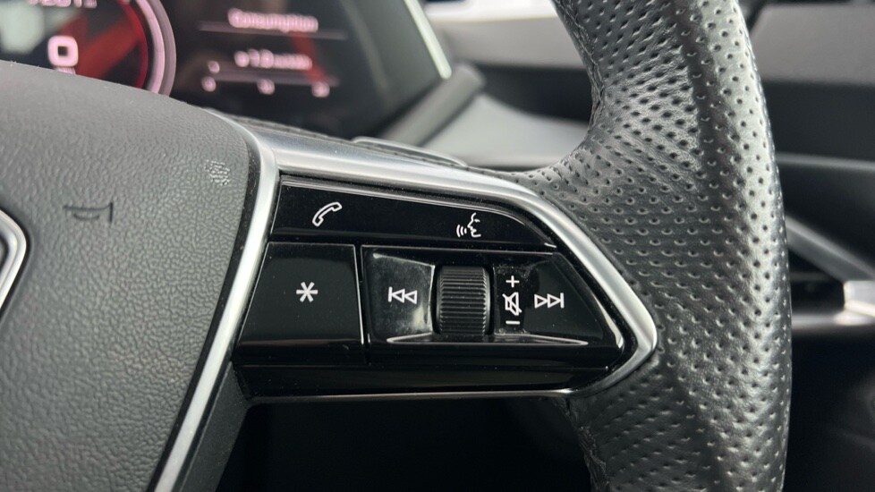 Used Audi e-tron GT 2022 for sale - 76999420: Photo 44