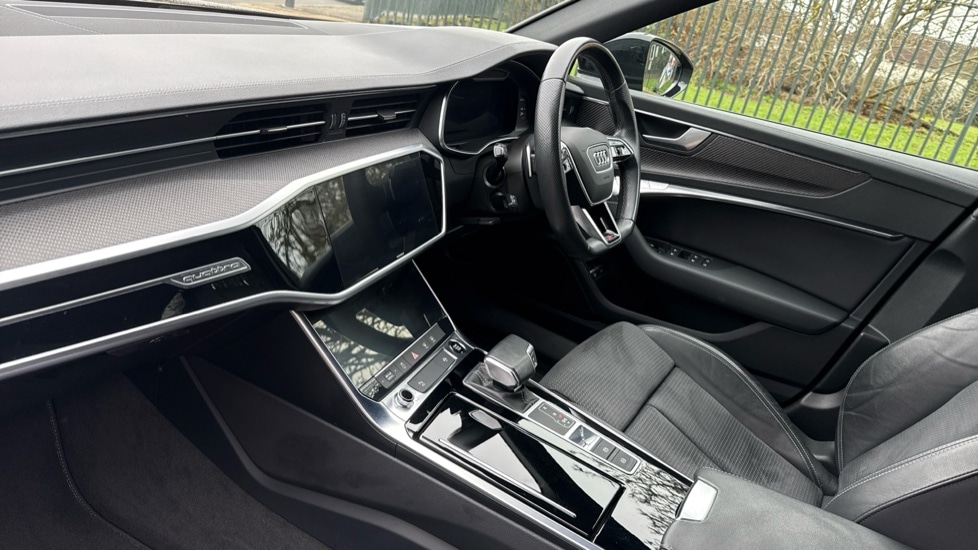 Used Audi A6 2022 for sale - 76954209: Photo 2