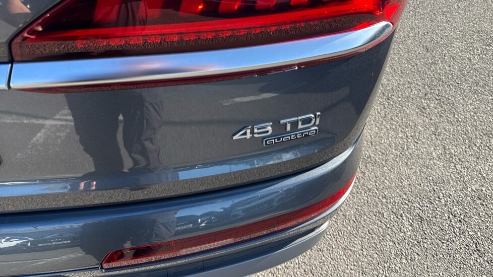 Used Audi Q7 2023 for sale - 76067086: Photo 43