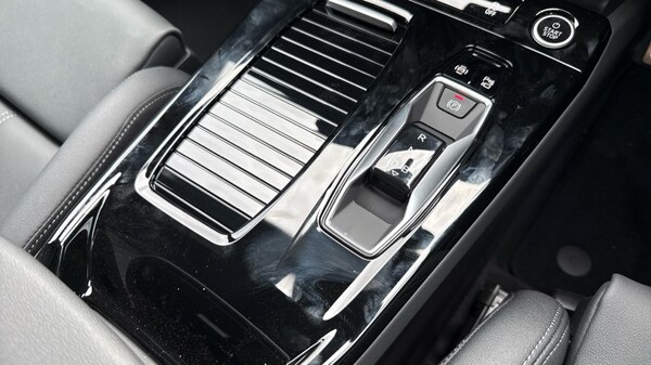 Used Audi Q6 e-tron 2025 for sale - 76233935: Photo 19