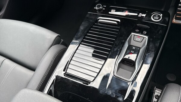 Used Audi Q6 e-tron 2025 for sale - 76233935: Photo 26