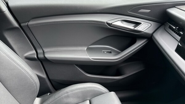 Used Audi Q6 e-tron 2025 for sale - 76233935: Photo 28
