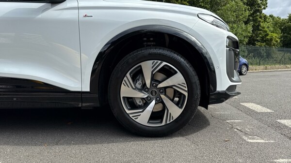 Used Audi Q6 e-tron 2025 for sale - 76233935: Photo 5