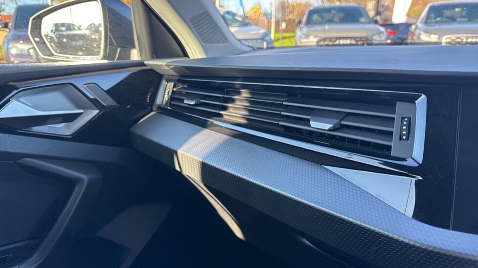 Used Audi A1 2022 for sale - 77021898: Photo 39