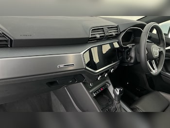 Used Audi Q3 2025 for sale - 76652683: Photo