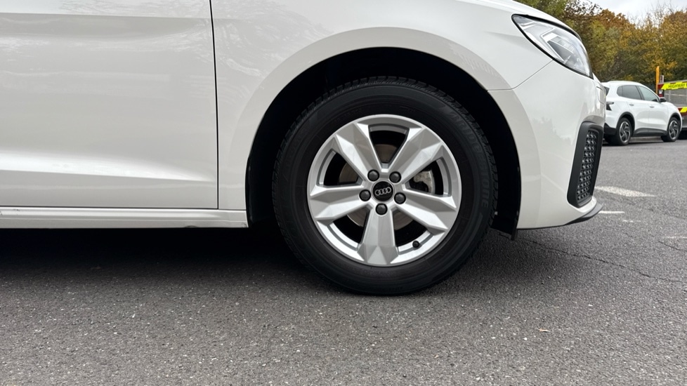 Used Audi A1 2023 for sale - 76851217: Photo 5