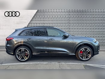 Used Audi Q5 2025 for sale - 76684361: Photo