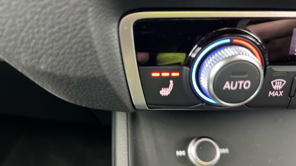 Used Audi RS Q3 2020 for sale - 76609615: Photo 37