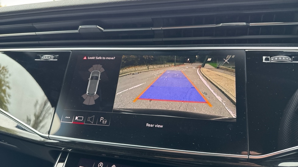 Used Audi Q7 2021 for sale - 76540052: Photo 35