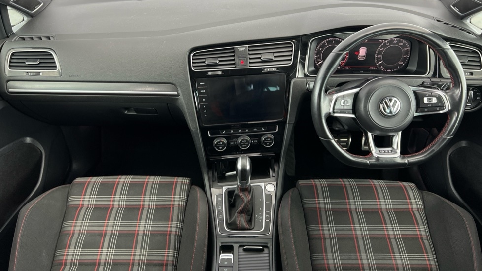 Used Volkswagen Golf 2019 for sale - 76796407: Photo 11