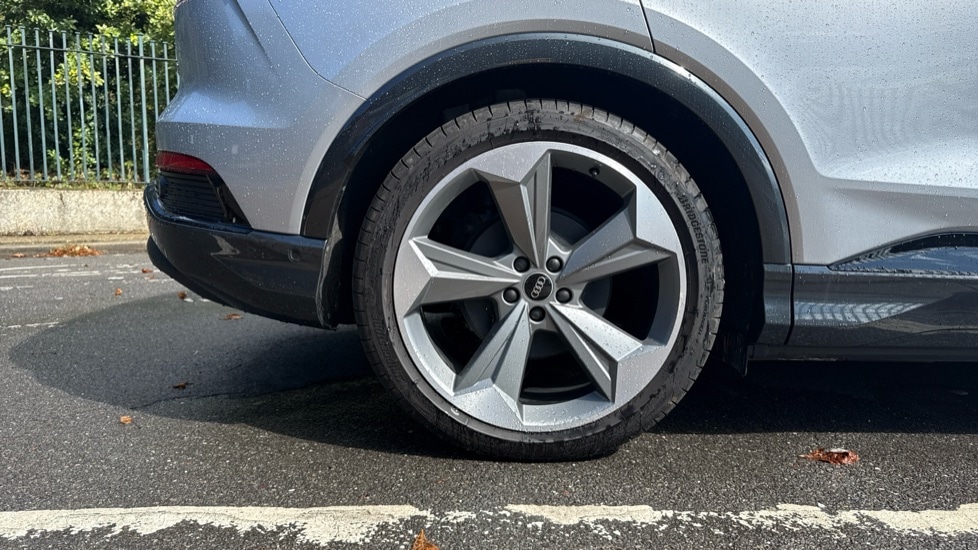 Used Audi Q4 e-tron 2024 for sale - 76942954: Photo 21