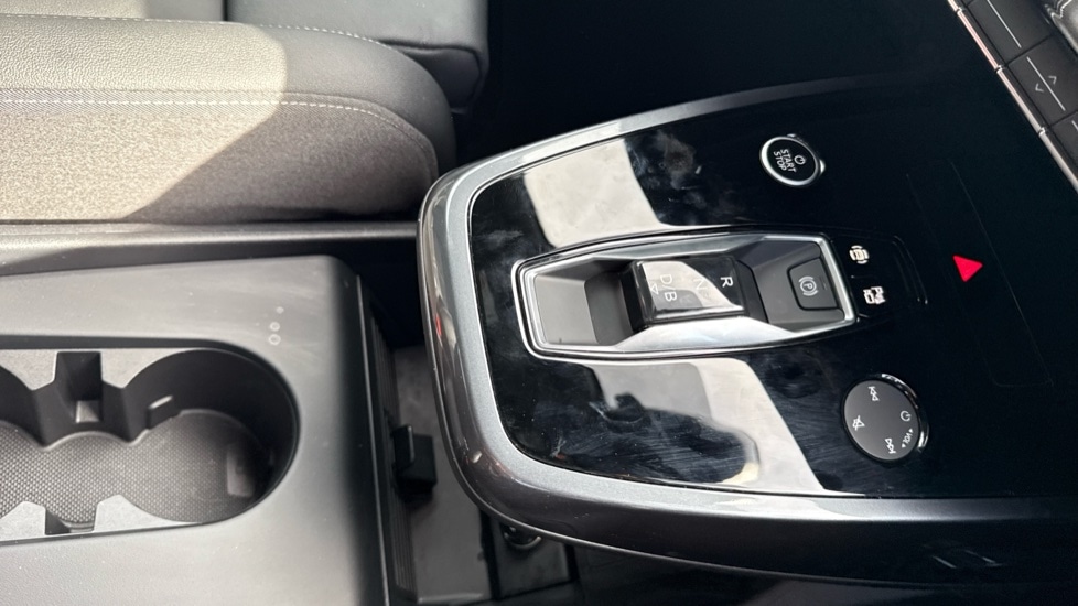 Used Audi Q4 e-tron 2024 for sale - 76942954: Photo 27