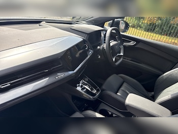 Used Audi Q4 e-tron 2024 for sale - 76942954: Photo