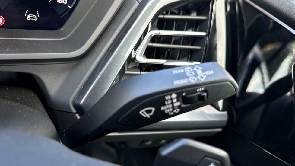 Used Audi Q4 e-tron 2024 for sale - 76942954: Photo 30