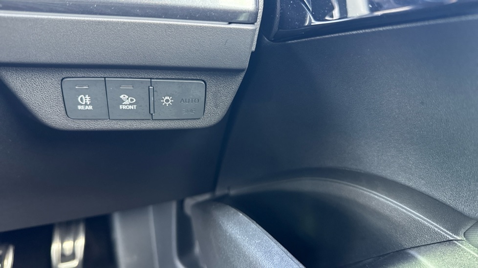 Used Audi Q4 e-tron 2024 for sale - 76942954: Photo 50