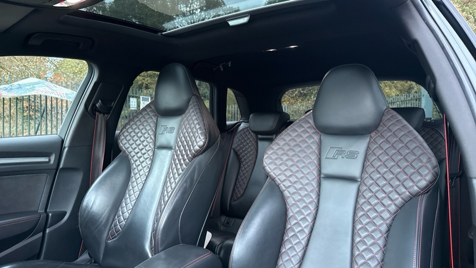 Used Audi RS3 2018 for sale - 76615368: Photo 17