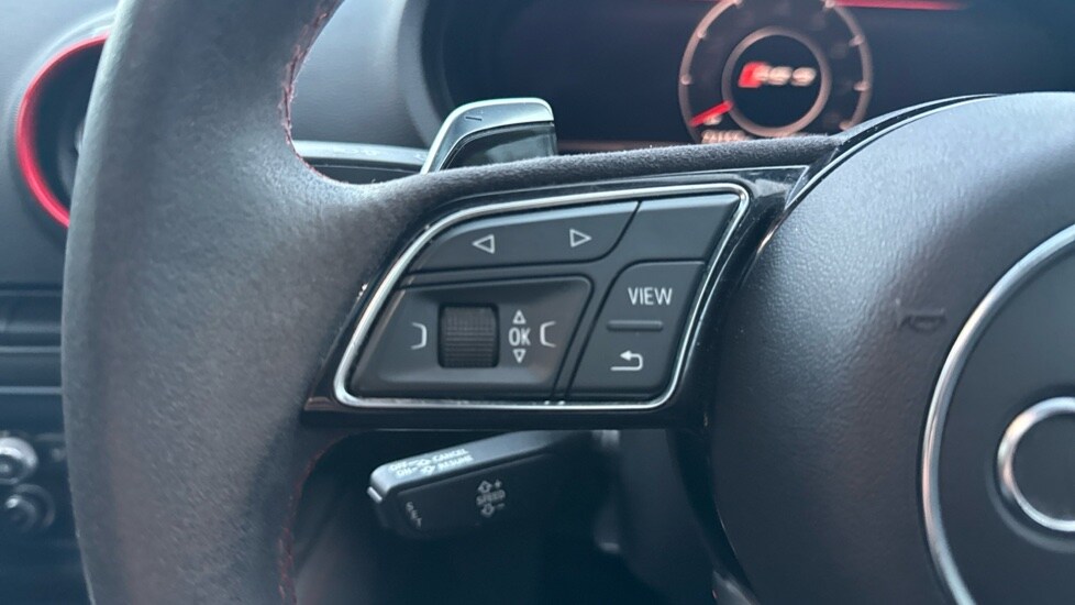 Used Audi RS3 2018 for sale - 76615368: Photo 24