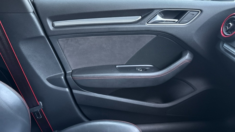 Used Audi RS3 2018 for sale - 76615368: Photo 28