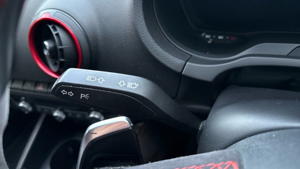 Used Audi RS3 2018 for sale - 76615368: Photo 31