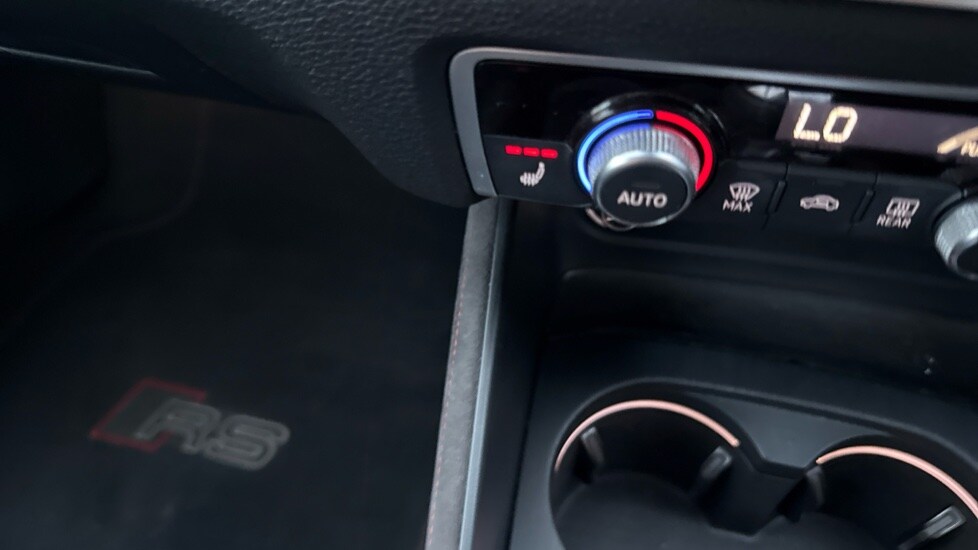 Used Audi RS3 2018 for sale - 76615368: Photo 38