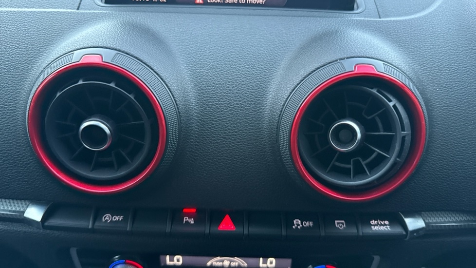 Used Audi RS3 2018 for sale - 76615368: Photo 43