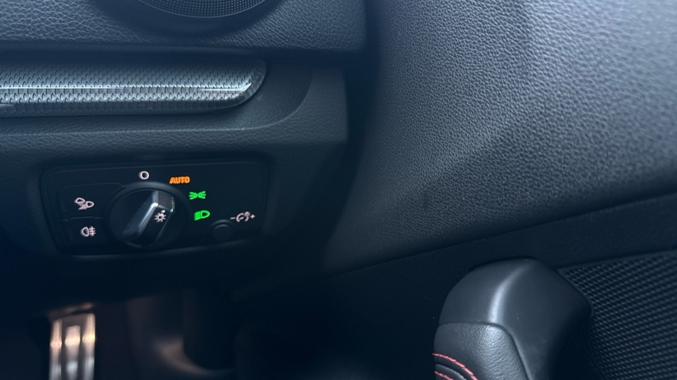 Used Audi RS3 2018 for sale - 76615368: Photo 45