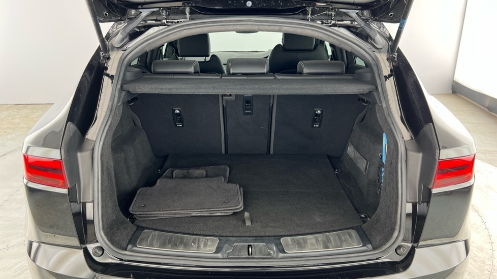 Used Jaguar E-Pace 2021 for sale - 76856417: Photo 15