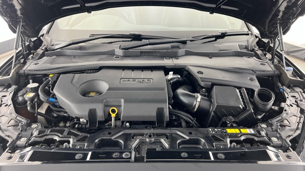 Used Jaguar E-Pace 2021 for sale - 76856417: Photo 16