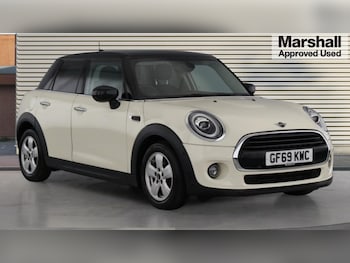 Used MINI Hatch 2019 for sale - 76580210: Photo