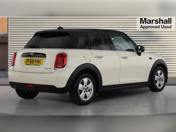 Used MINI Hatch 2019 for sale - 76580210: Photo