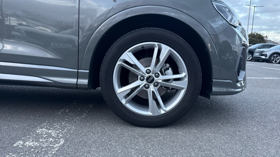 Used Audi Q3 2025 for sale - 76523490: Photo 5